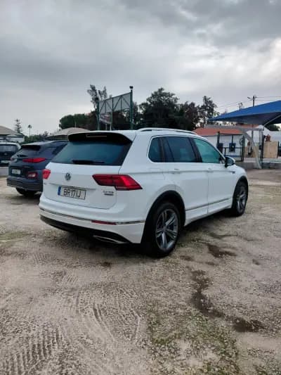 Vendo Volkswagen Tiguan 2017 - 38900 EUR, 94473 km - AUTO.MOTO.pt