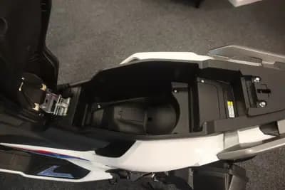 Sell 2026 - 2990 EUR, 1 km - AUTO.MOTO.pt