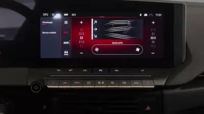 Vendo Opel Astra Sports Tourer 2024 - 24850 EUR, 24000 km - AUTO.MOTO.pt