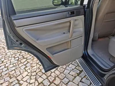 Vendo Volkswagen Touareg 2006 - 10500 EUR, 240000 km - AUTO.MOTO.pt