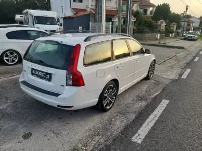 Sell Volvo V50 2009 - 6900 EUR, 276300 km - AUTO.MOTO.pt