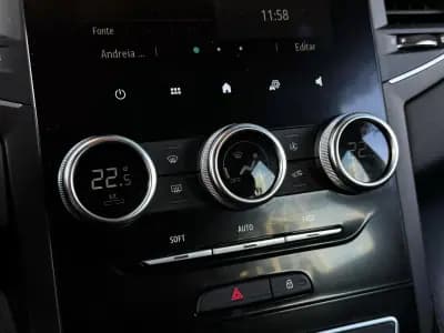 Vendo Renault Mégane Sport Tourer 2022 - 16990 EUR, 132900 km - AUTO.MOTO.pt