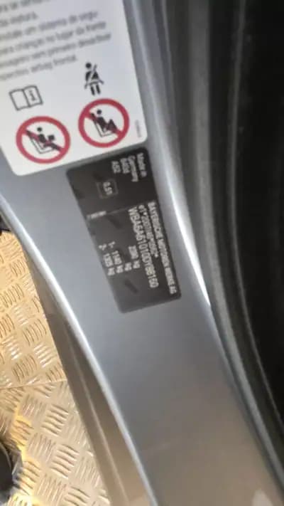 Sell BMW 640 Gran Coupé 2013 - 25900 EUR, 181233 km - AUTO.MOTO.pt