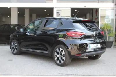 Sell Renault Clio 2023 - 15900 EUR, 41700 km - AUTO.MOTO.pt