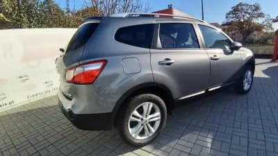 Vendo Nissan Qashqai +2 2012 - 6950 EUR, 351033 km - AUTO.MOTO.pt