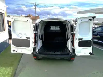 Sell Renault Kangoo 2021 - 13990 EUR, 106387 km - AUTO.MOTO.pt