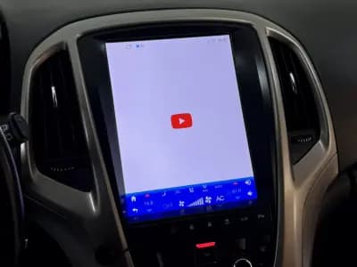 Vendo Opel Astra Sports Tourer 2011 - 6250 EUR, 235000 km - AUTO.MOTO.pt