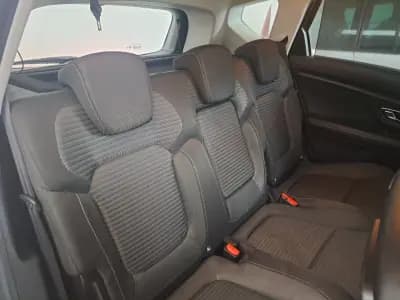 Sell Renault Scénic 2017 - 9980 EUR, 262136 km - AUTO.MOTO.pt