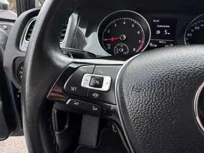 Sell Volkswagen Golf 2019 - 15990 EUR, 95000 km - AUTO.MOTO.pt