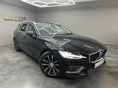 Vendo Volvo V60 2023 - 38500 EUR, 60000 km - AUTO.MOTO.pt