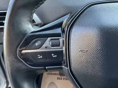 Vendo Peugeot 5008 2018 - 20500 EUR, 137000 km - AUTO.MOTO.pt