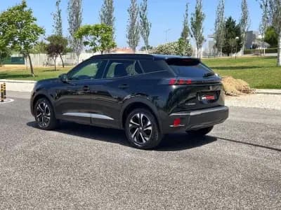 Vendo Peugeot e-2008 2022 - 21990 EUR, 30000 km - AUTO.MOTO.pt