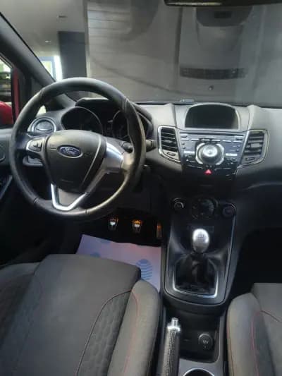 Sell Ford Fiesta 2017 - 10750 EUR, 128000 km - AUTO.MOTO.pt