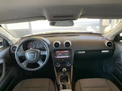 Vendo Audi A3 2010 - 9950 EUR, 211717 km - AUTO.MOTO.pt
