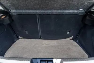 Vendo Renault Mégane 2019 - 14990 EUR, 124445 km - AUTO.MOTO.pt