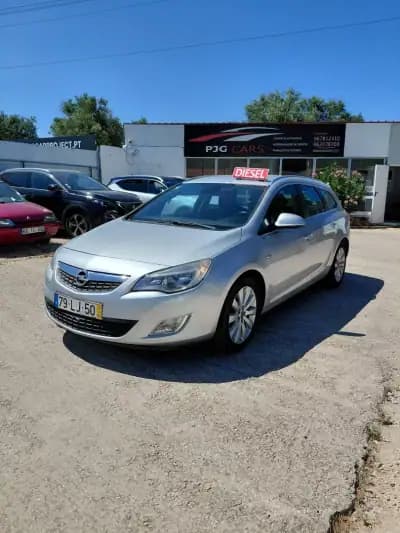 Vendo Opel Astra 2011 - 8500 EUR, 170000 km - AUTO.MOTO.pt