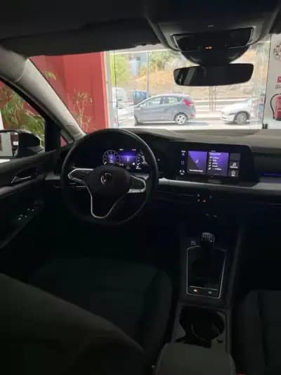 Vendo Volkswagen Golf 2021 - 18450 EUR, 93080 km - AUTO.MOTO.pt