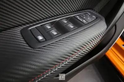 Vendo Renault Mégane 2023 - 75000 EUR, 4000 km - AUTO.MOTO.pt