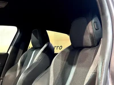 Sell Peugeot 308 2022 - 21900 EUR, 19254 km - AUTO.MOTO.pt