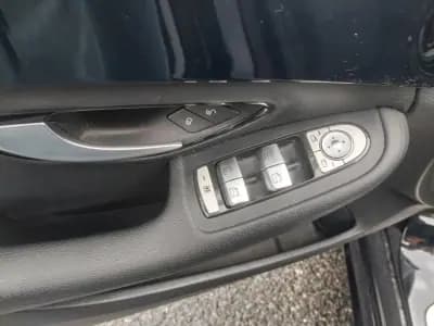 Sell Mercedes-Benz C 220 2015 - 21500 EUR, 187100 km - AUTO.MOTO.pt