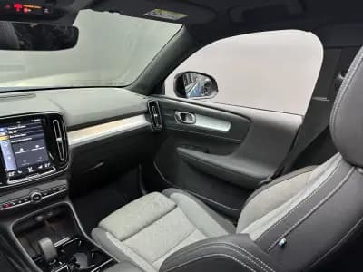 Vendo Volvo XC 40 2023 - 44500 EUR, 15000 km - AUTO.MOTO.pt