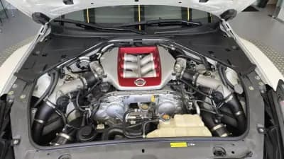 Sell Nissan GT-R 2017 - 149900 EUR, 50238 km - AUTO.MOTO.pt