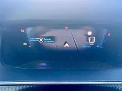 Vendo Peugeot 208 2020 - 16990 EUR, 128000 km - AUTO.MOTO.pt