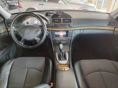 Vendo Mercedes-Benz E 220 2003 - 5500 EUR, 500000 km - AUTO.MOTO.pt