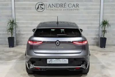 Vendo Renault Mégane E-Tech 2023 - 20950 EUR, 72823 km - AUTO.MOTO.pt