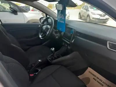 Vendo Renault Clio 2022 - 14950 EUR, 72000 km - AUTO.MOTO.pt