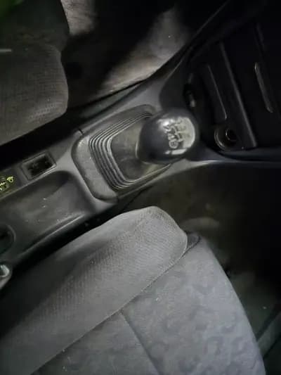 Vendo Toyota Corolla 2000 - 2500 EUR, 124412 km - AUTO.MOTO.pt