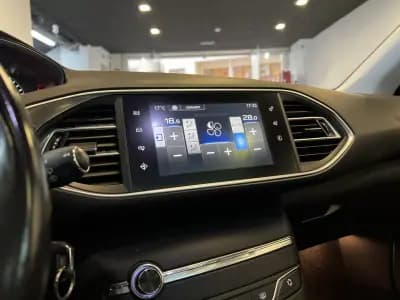 Vendo Peugeot 308 SW 2015 - 12990 EUR, 115000 km - AUTO.MOTO.pt