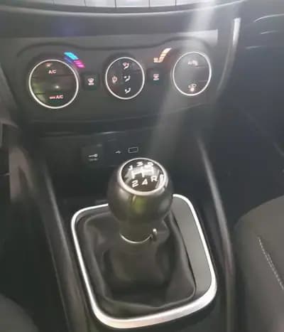 Vendo Fiat Tipo Station Wagon 2020 - 10990 EUR, 110261 km - AUTO.MOTO.pt