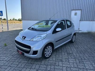 Sell Peugeot 107 2011 - 7990 EUR, 91000 km - AUTO.MOTO.pt