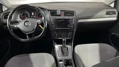 Vendo Volkswagen e-Golf 2016 - 9990 EUR, 130000 km - AUTO.MOTO.pt