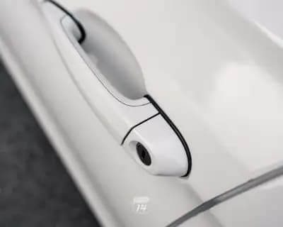 Vendo BMW 318 2016 - 23990 EUR, 113550 km - AUTO.MOTO.pt