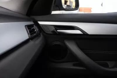 Sell BMW X1 2021 - 23999 EUR, 107000 km - AUTO.MOTO.pt