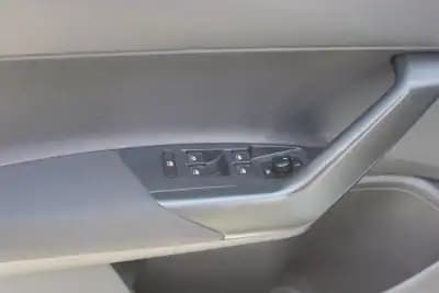 Vendo Volkswagen Polo 2021 - 14990 EUR, 84500 km - AUTO.MOTO.pt