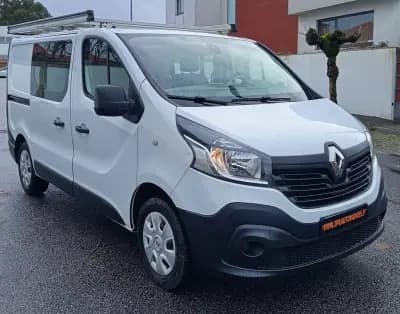 Vendo Renault Trafic 2018 - 16490 EUR, 152226 km - AUTO.MOTO.pt