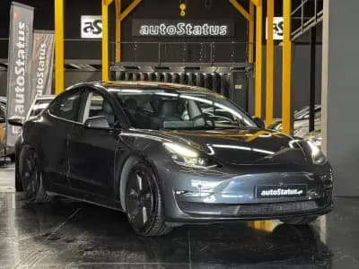 Vendo Tesla Model 3 2022 - 29990 EUR, 125900 km - AUTO.MOTO.pt