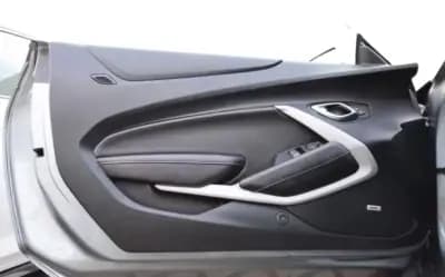 Sell Chevrolet Camaro 2021 - 74990 EUR, 74400 km - AUTO.MOTO.pt