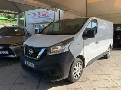 Sell Nissan NV300 2017 - 13500 EUR, 203327 km - AUTO.MOTO.pt