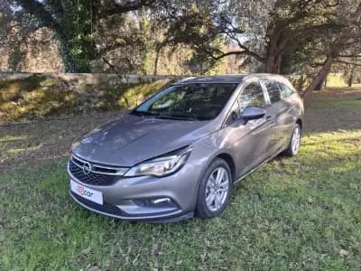 Sell Opel Astra Sports Tourer 2017 - 8900 EUR, 231400 km - AUTO.MOTO.pt
