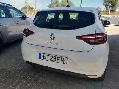 Vendo Renault Clio 2022 - 14950 EUR, 72000 km - AUTO.MOTO.pt