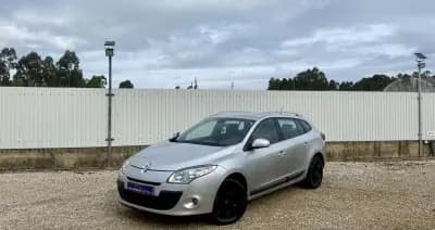Vendo Renault Mégane Break 2011 - 7950 EUR, 226000 km - AUTO.MOTO.pt