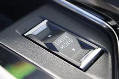 Vendo Peugeot 5008 2021 - 24900 EUR, 163348 km - AUTO.MOTO.pt