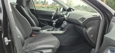 Sell Peugeot 308 SW 2019 - 12750 EUR, 100000 km - AUTO.MOTO.pt