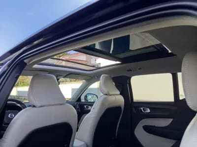 Sell Volvo XC 40 2022 - 28990 EUR, 100300 km - AUTO.MOTO.pt