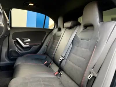 Vendo Mercedes-Benz A 180 2019 - 27950 EUR, 79000 km - AUTO.MOTO.pt