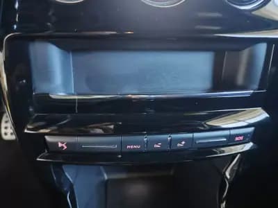 Vendo DS DS3 2016 - 17500 EUR, 48000 km - AUTO.MOTO.pt